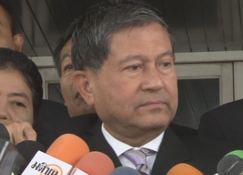 เฉลิม อยู่บำรุง เฉลิม อยู่บำรุง