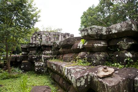 ปราสาทภูเพ็ก