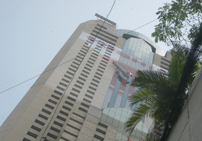 คนงานตกตึกใบหยก