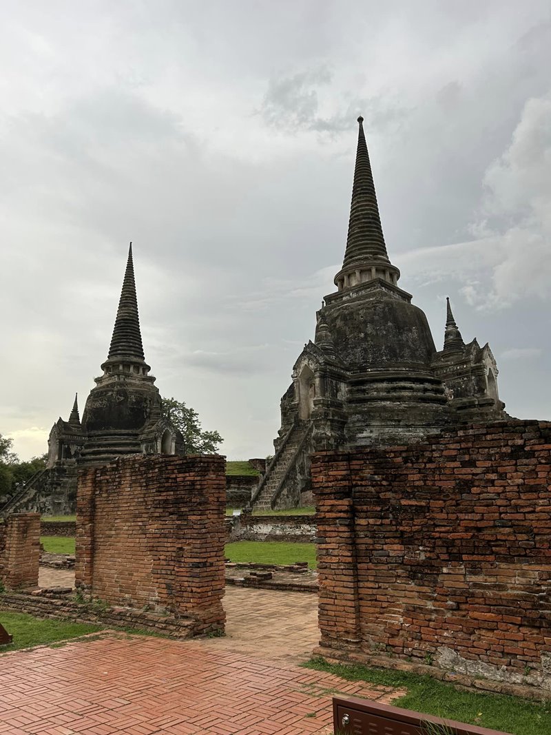 ท่านอ้น วัชรเรศร ท่านอ้น วัชรเรศร