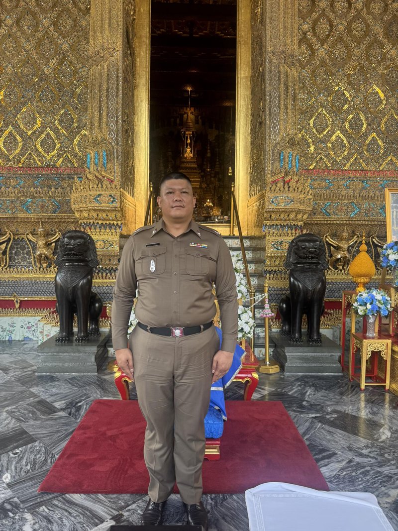 แอ๊ด คาราบาว ปลื้ม ! โซโล วรมัน โอภากุล ลูกชายติดยศว่าที่ พ.ต.ท. มอบ Rolex เป็นของขวัญ แอ๊ด คาราบาว ปลื้ม ! โซโล วรมัน โอภากุล ลูกชายติดยศว่าที่ พ.ต.ท. มอบ Rolex เป็นของขวัญ