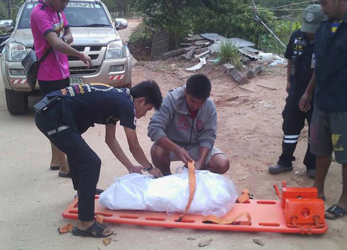 กระบะทับหัวเด็ก กระบะทับหัวเด็ก