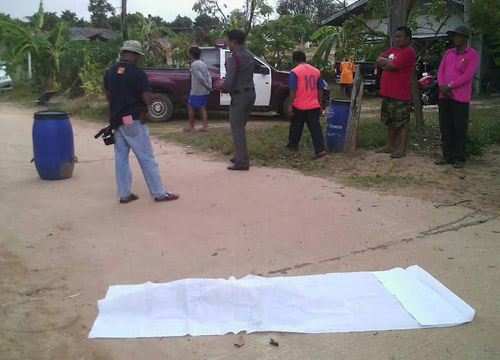 กระบะทับหัวเด็ก กระบะทับหัวเด็ก