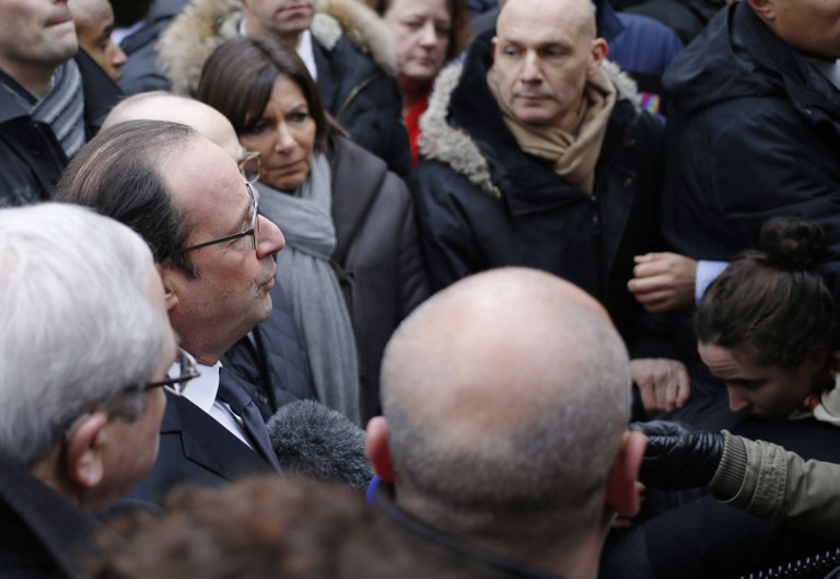 กราดยิง สนพ. กลางกรุงปารีส กราดยิง สนพ. กลางกรุงปารีส