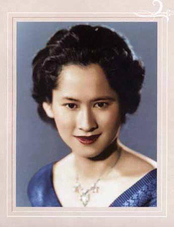 สมเด็จพระเจ้าพี่นางเธอ สมเด็จพระเจ้าพี่นางเธอ