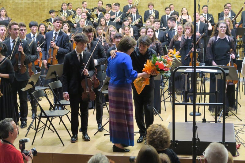 คอนเสิร์ต รวมใจภักดิ์ สมเด็จพระเจ้าพี่นางเธอฯ ครั้งที่ 10 คอนเสิร์ต รวมใจภักดิ์ สมเด็จพระเจ้าพี่นางเธอฯ ครั้งที่ 10