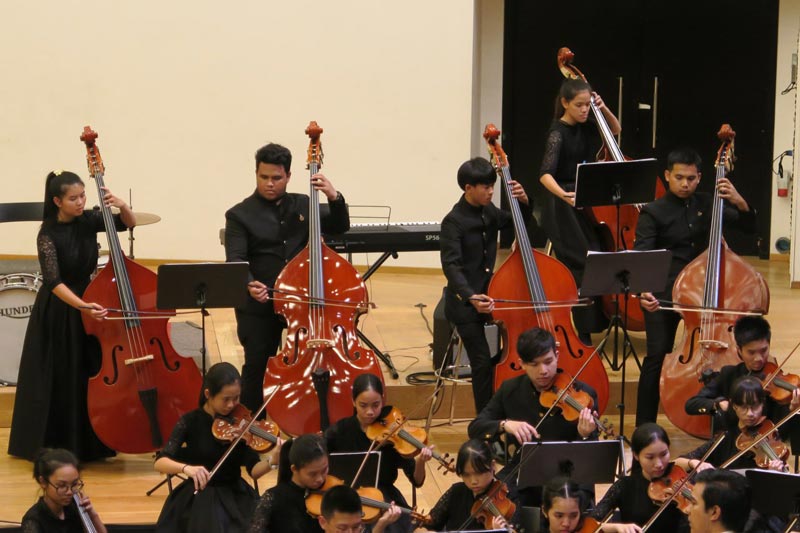 คอนเสิร์ต รวมใจภักดิ์ สมเด็จพระเจ้าพี่นางเธอฯ ครั้งที่ 10 คอนเสิร์ต รวมใจภักดิ์ สมเด็จพระเจ้าพี่นางเธอฯ ครั้งที่ 10