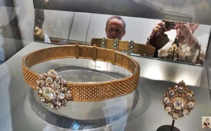 สมบัติตกทอดแห่ง ตระกูลจักรพงษ์ สมบัติตกทอดแห่ง ตระกูลจักรพงษ์