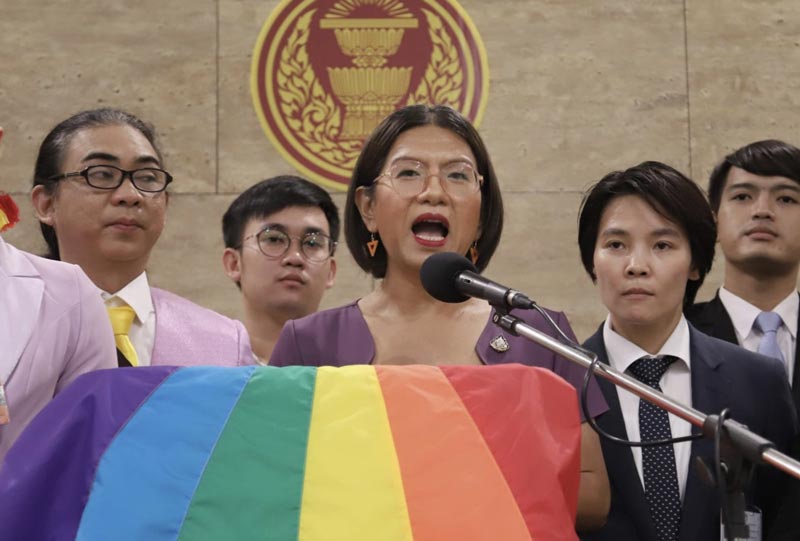 กอล์ฟ ธัญญ์วาริน กอล์ฟ ธัญญ์วาริน