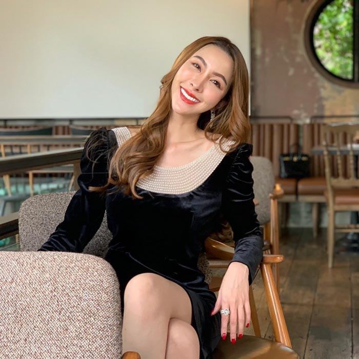 ไฮโซม่านฟ้า อรปภัตร จันทรสาขา ไฮโซม่านฟ้า อรปภัตร จันทรสาขา