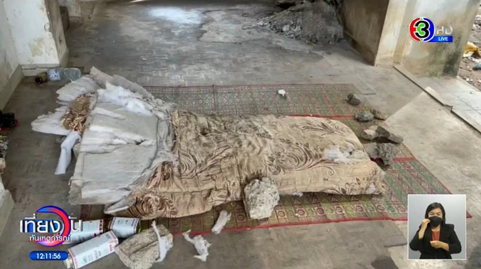 ข่าวหญิงในบ้านร้างหมูป่า ข่าวหญิงในบ้านร้างหมูป่า