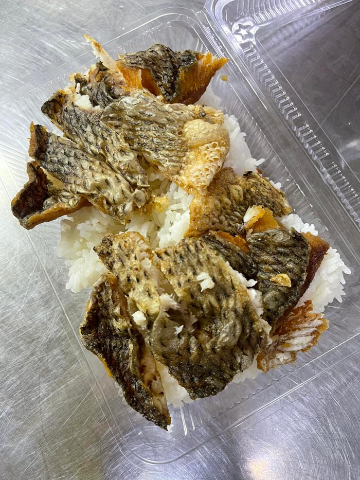 หมูทอดเจ๊จง หมูทอดเจ๊จง