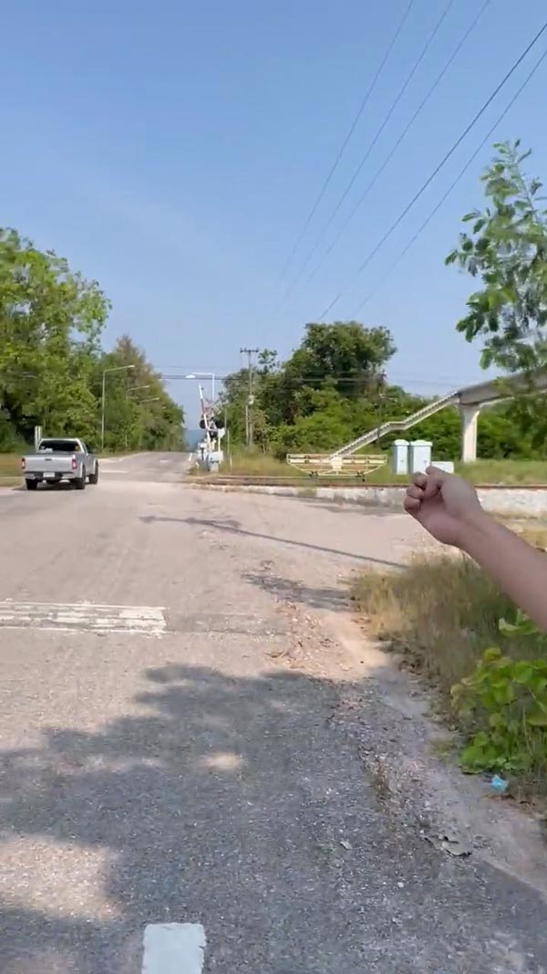 สะพานลอย สะพานลอย