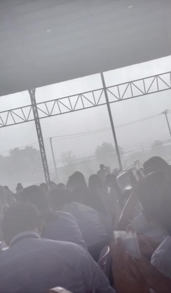 พายุถล่ม วันซ้อมรับปริญญา พายุถล่ม วันซ้อมรับปริญญา