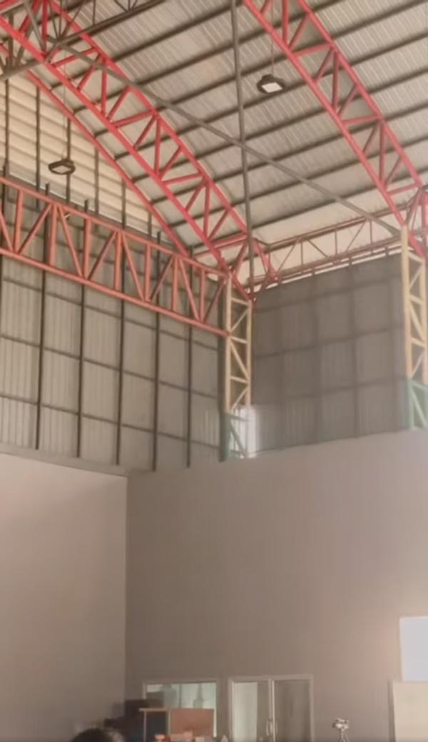 พายุถล่ม วันซ้อมรับปริญญา พายุถล่ม วันซ้อมรับปริญญา