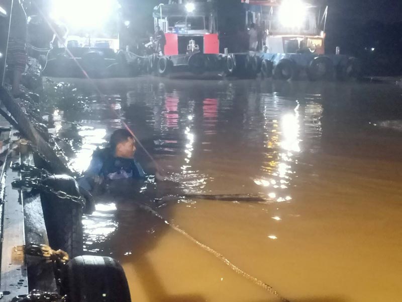 เรือจมแม่น้ำ เรือจมแม่น้ำ