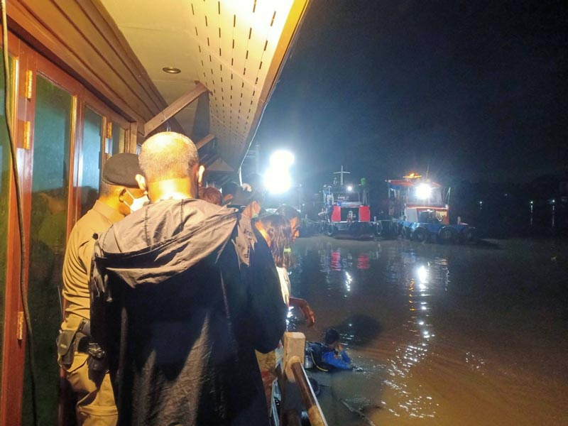 เรือจมแม่น้ำ เรือจมแม่น้ำ