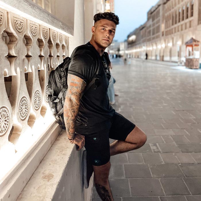 หนุ่มตามหา AirPod หนุ่มตามหา AirPod