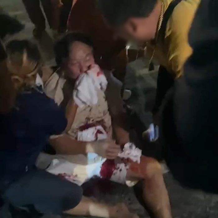 เฮียตี๋ ทีเด็ด 99 ถูกรุมทำร้าย เฮียตี๋ ทีเด็ด 99 ถูกรุมทำร้าย