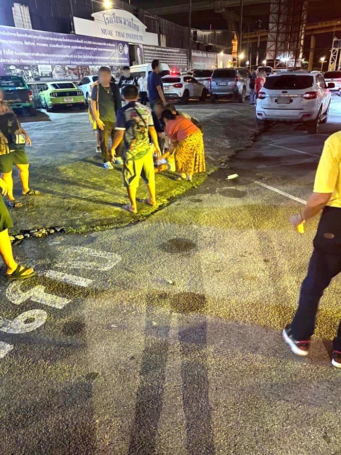 เฮียตี๋ ทีเด็ด 99 ถูกรุมทำร้าย เฮียตี๋ ทีเด็ด 99 ถูกรุมทำร้าย