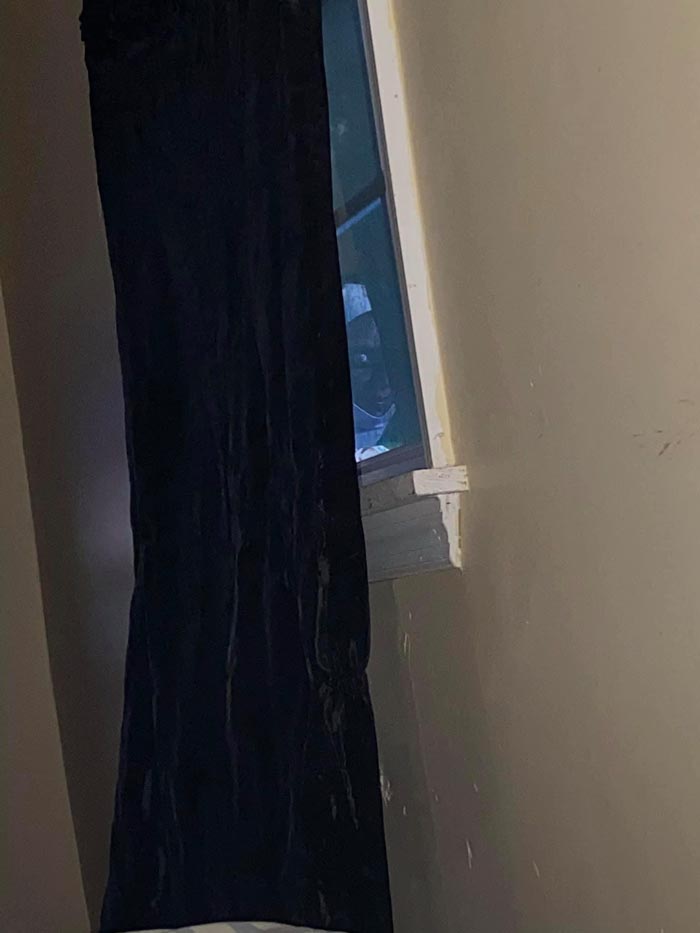 ภาพไวรัลผีที่หน้าต่าง ภาพไวรัลผีที่หน้าต่าง