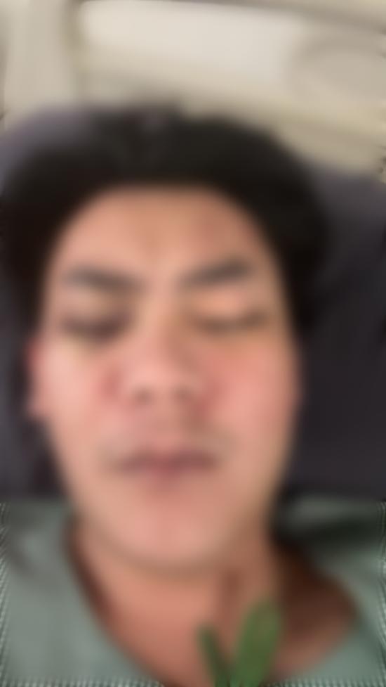 น้องชายเอ็มมี่ แม็กซิม ถูกการ์ดทำร้าย น้องชายเอ็มมี่ แม็กซิม ถูกการ์ดทำร้าย