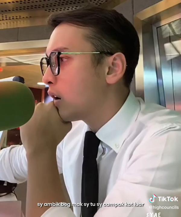 ผีโทรมาในรายการวิทยุ ผีโทรมาในรายการวิทยุ