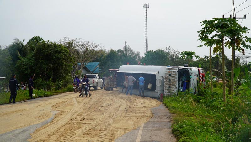 รถน้ำมันคว่ำ รถน้ำมันคว่ำ