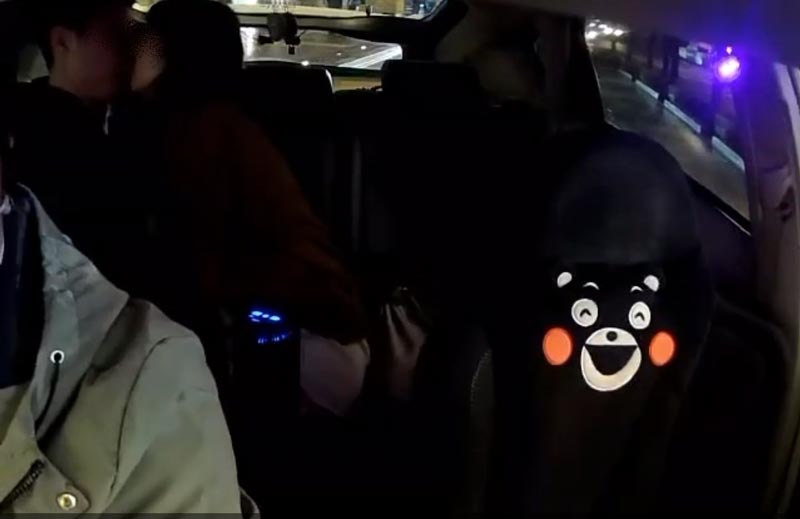 คู่รักมีเซ็กส์บนแท็กซี่ คู่รักมีเซ็กส์บนแท็กซี่