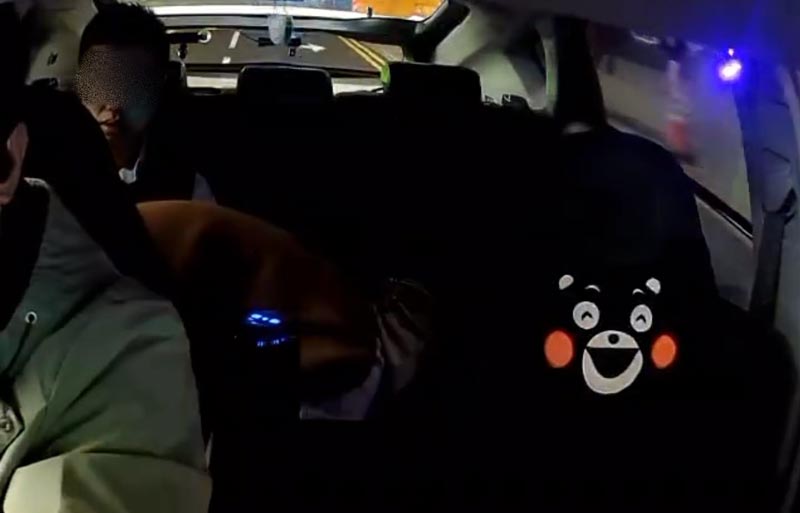 คู่รักมีเซ็กส์บนแท็กซี่ คู่รักมีเซ็กส์บนแท็กซี่