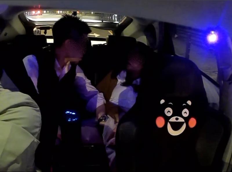 คู่รักมีเซ็กส์บนแท็กซี่ คู่รักมีเซ็กส์บนแท็กซี่