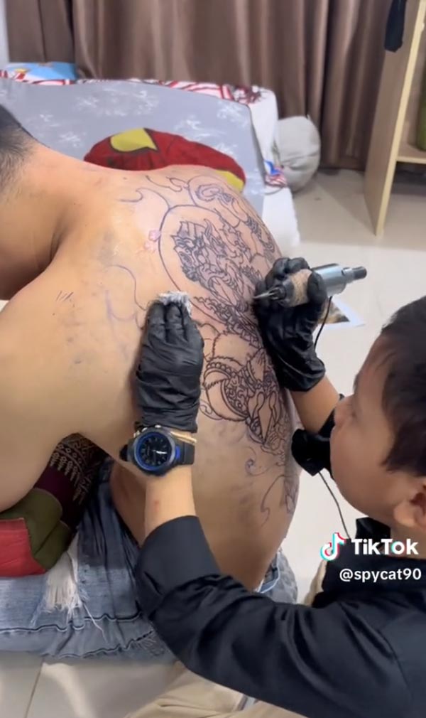 ช่างสักฟันน้ำนม ช่างสักฟันน้ำนม