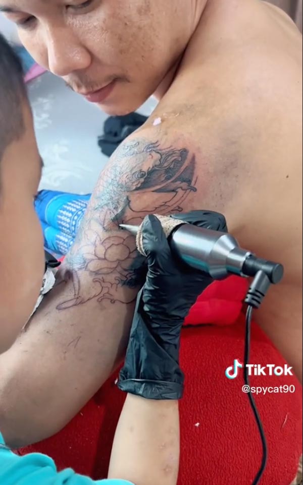 ช่างสักฟันน้ำนม ช่างสักฟันน้ำนม