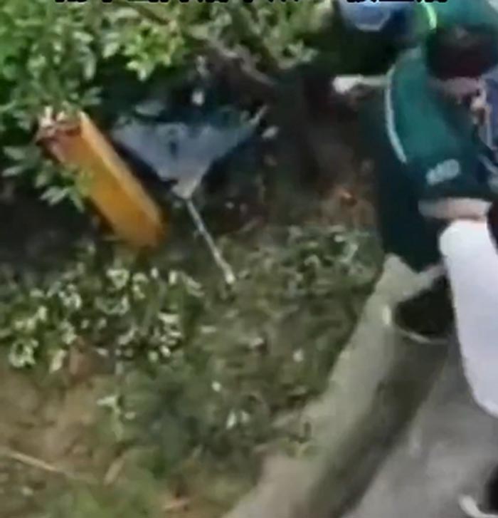 เด็กกระโดดร่มเลียนแบบการ์ตูน เด็กกระโดดร่มเลียนแบบการ์ตูน