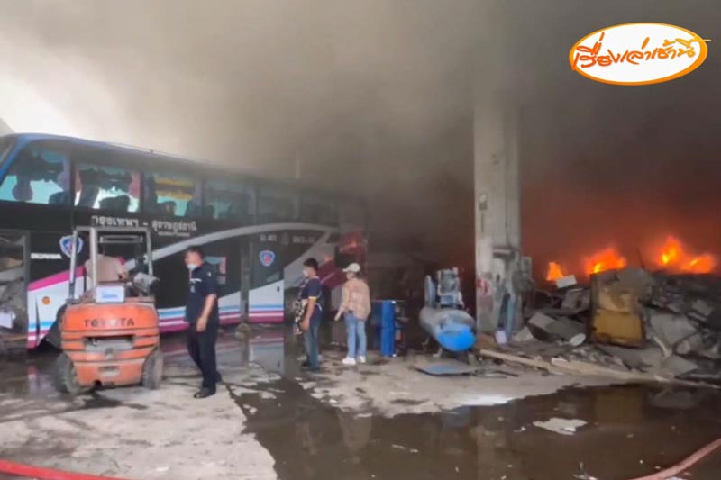 ไฟไหม้อู่ต่อรถทัวร์เจ๊เกียว ไฟไหม้อู่ต่อรถทัวร์เจ๊เกียว