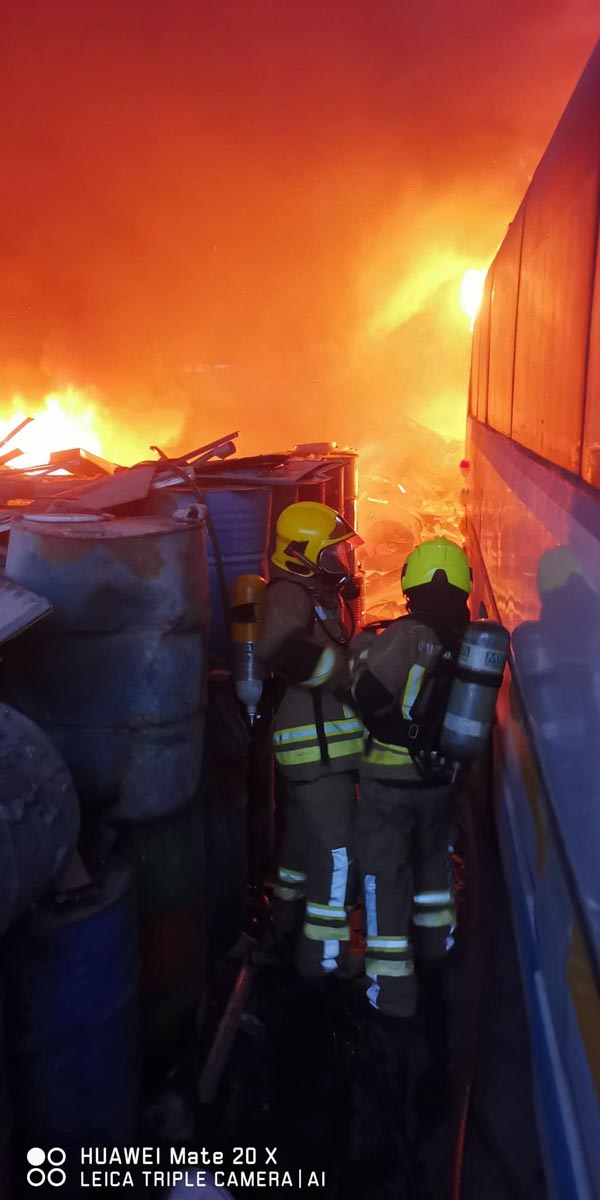 ไฟไหม้อู่ต่อรถทัวร์เจ๊เกียว ไฟไหม้อู่ต่อรถทัวร์เจ๊เกียว