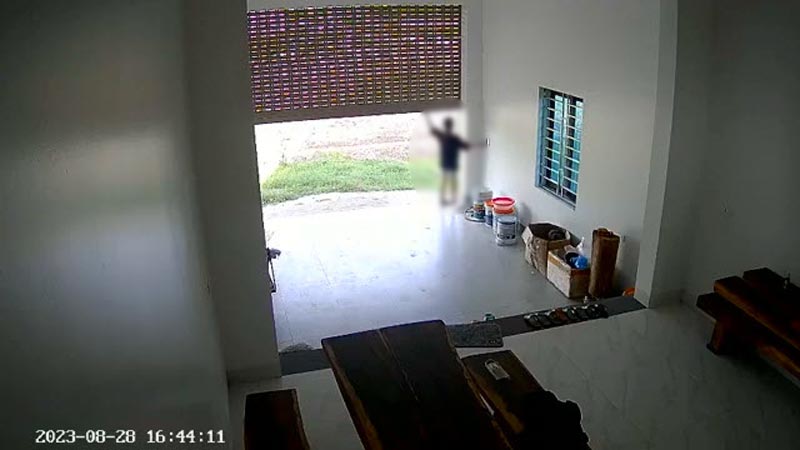 ประตูเหล็กไฟฟ้า ประตูเหล็กไฟฟ้า