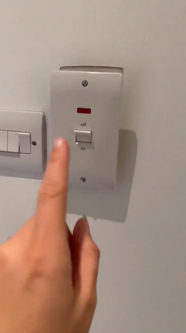 ปัญหาห้องนอนมีกลิ่นคาวปลา ปัญหาห้องนอนมีกลิ่นคาวปลา