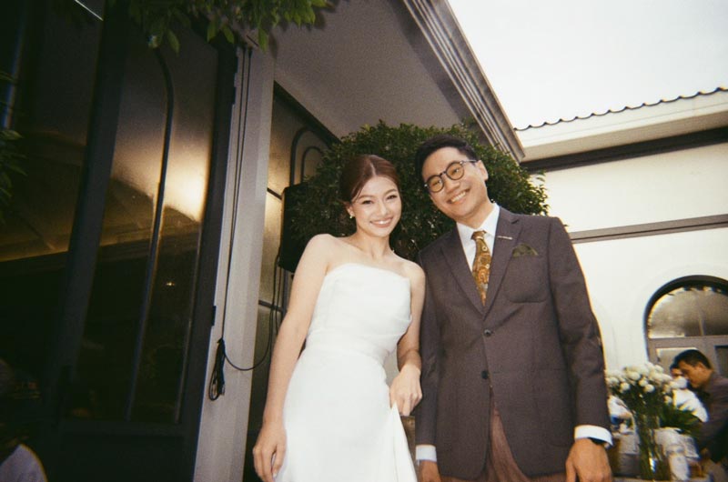 เด็ก 3 ขวบ ตากล้องในงานแต่งงาน เด็ก 3 ขวบ ตากล้องในงานแต่งงาน