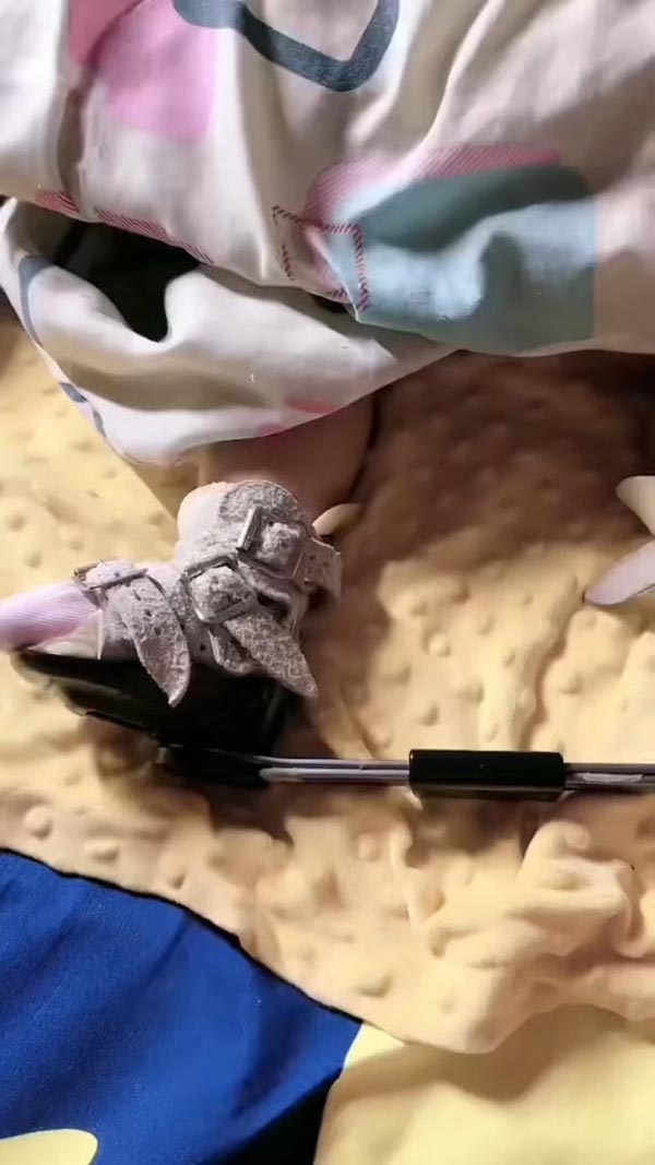 แม่ป่วยสู้เพื่อลูก แม่ป่วยสู้เพื่อลูก