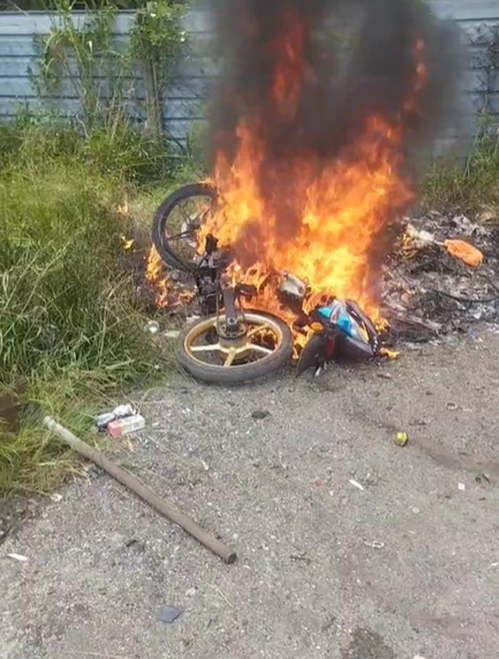 เผามอเตอร์ไซค์ เผามอเตอร์ไซค์