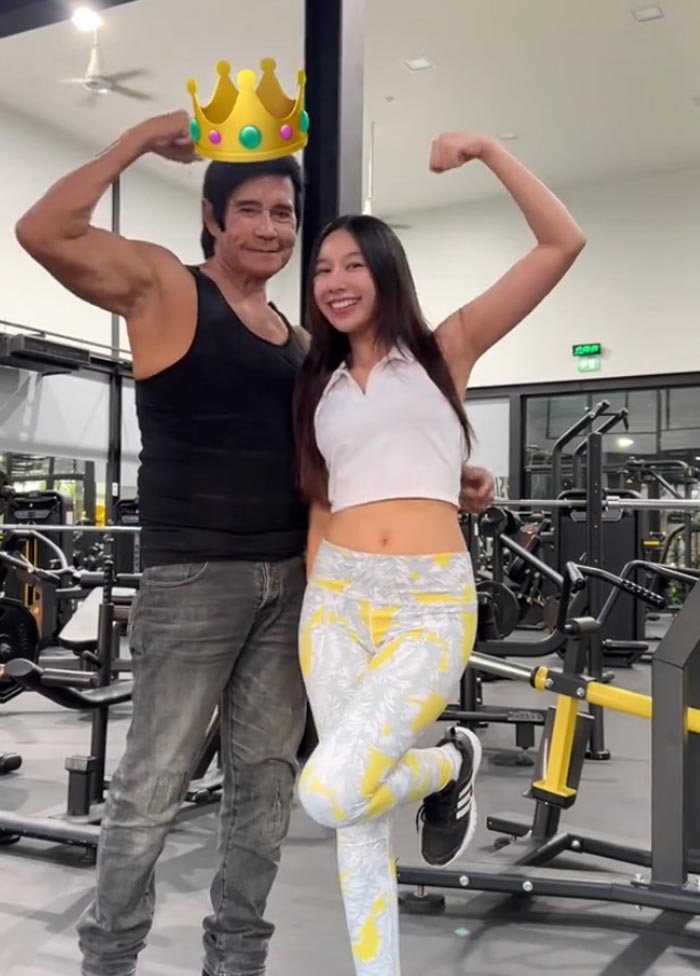 คุณตาเอลวิส คุณตาแข็งแรงกล้ามแน่น คุณตาเอลวิส คุณตาแข็งแรงกล้ามแน่น