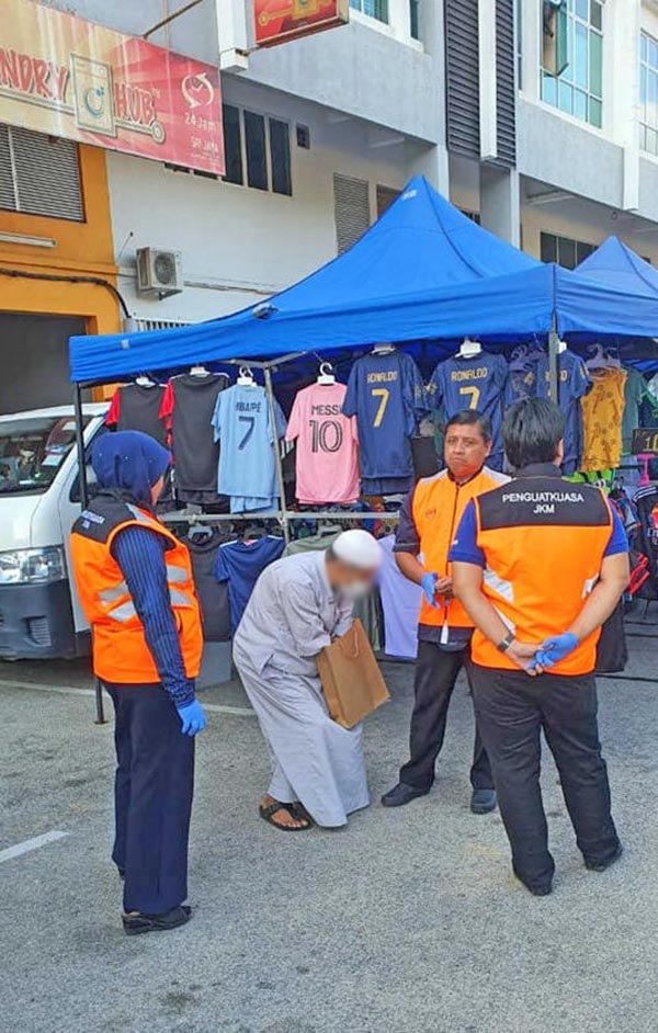 คนพิการขอทานจนซื้อรถหรูได้ คนพิการขอทานจนซื้อรถหรูได้