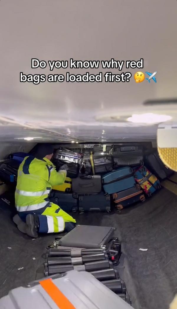 โหลดกระเป๋าเดินทาง โหลดกระเป๋าเดินทาง