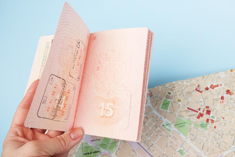 จับแฟนนอกใจเพราะต่อพาสปอร์ตให้ จับแฟนนอกใจเพราะต่อพาสปอร์ตให้