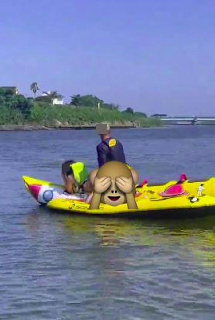 คู่รักมีเซ็กส์กลางทะเล คู่รักมีเซ็กส์กลางทะเล