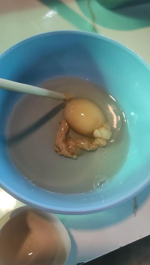 ไข่ไก่ ไข่ไก่