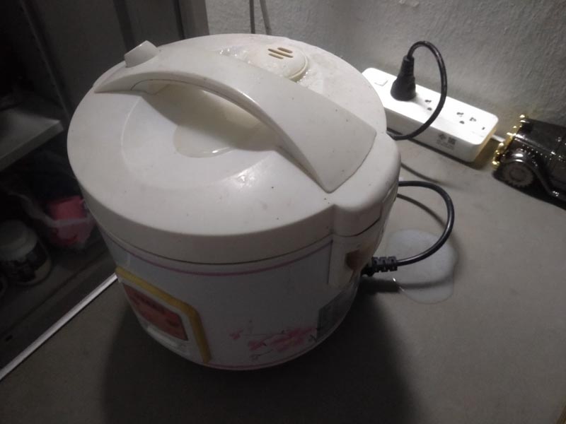 หม้อหุงข้าวน้ำแตก หม้อหุงข้าวน้ำแตก