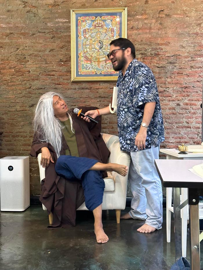 นิ้วกลม โพสต์เศร้าถึง อ.ตุล นิ้วกลม โพสต์เศร้าถึง อ.ตุล