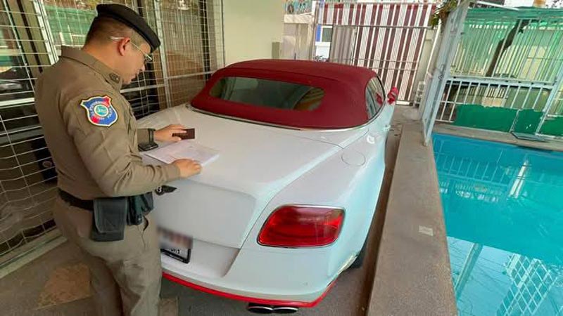 ชาวบ้านผวา เสียงสิงโตคำรามลั่นทั้งคืน ชาวบ้านผวา เสียงสิงโตคำรามลั่นทั้งคืน